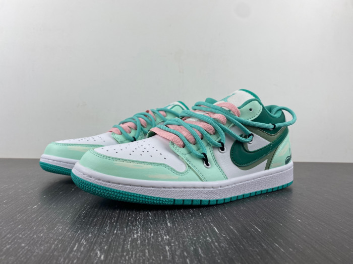 Jordan 1 Low New Emerald (Women
