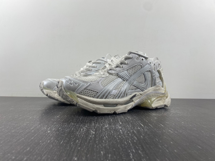 BALCIA RUNNER SNEAKER