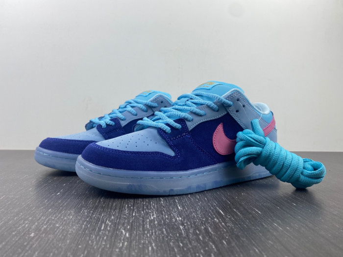 Nike SB Dunk Low Run The Jewels - DO9404-400