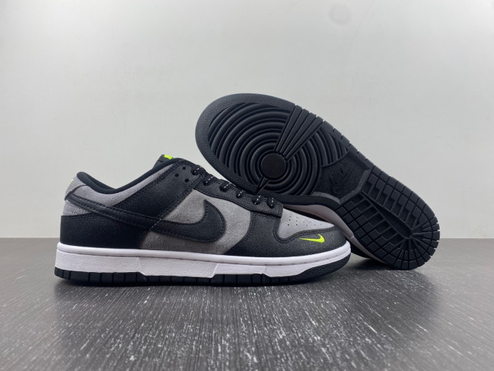 Nike Dunk Low Black Grey Green Strike FQ2205-001