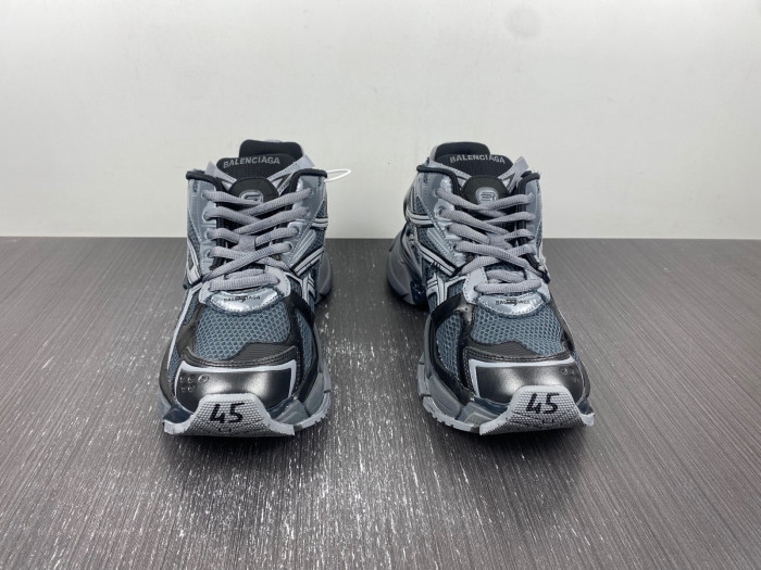 BALCIA RUNNER SNEAKER