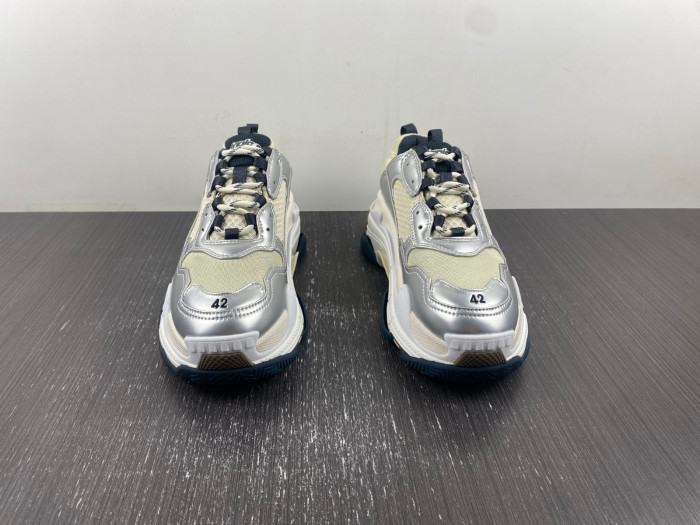 BALCIA TRIPLE S SNEAKER