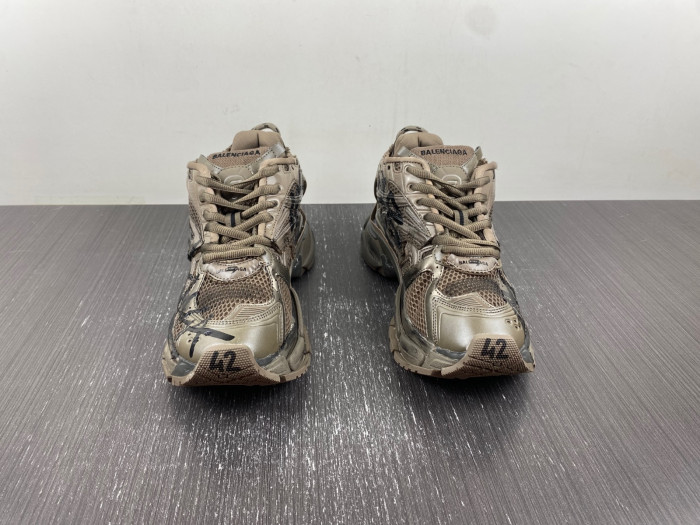 BALCIA RUNNER SNEAKER