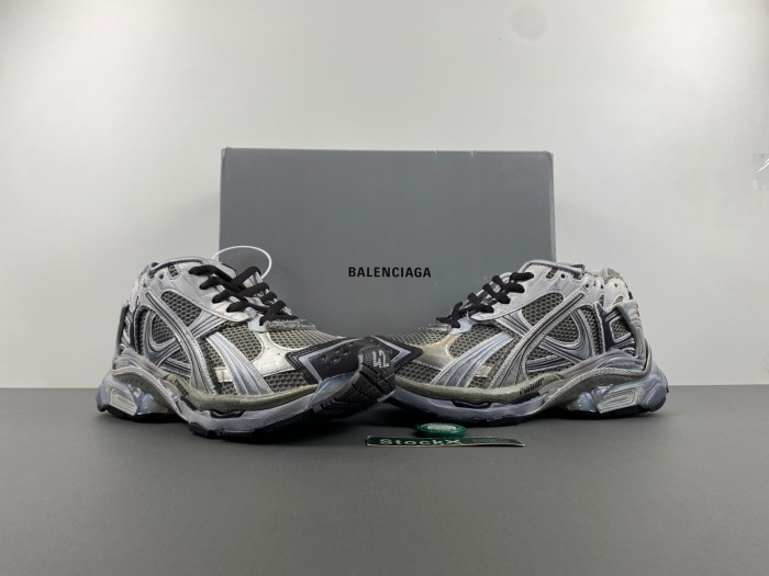 BALCIA RUNNER SNEAKER
