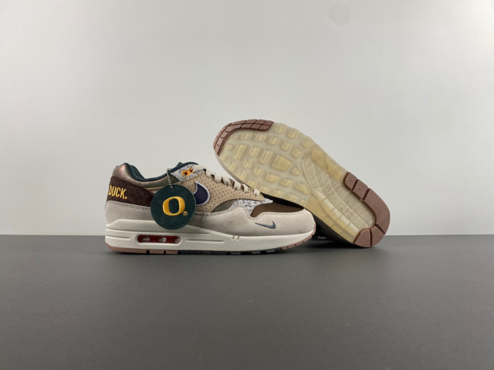 Nike Air Max 1 ''87 Luxe University of Oregon PE HQ2640-200