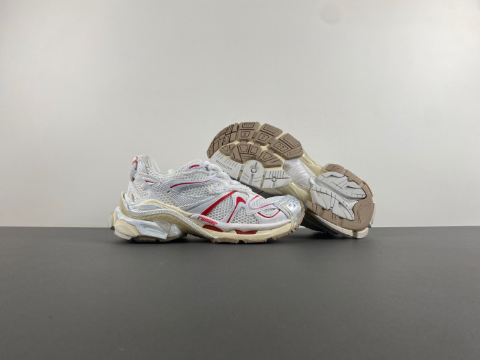 BALCIA RUNNER SNEAKER