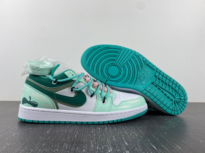 Jordan 1 Low New Emerald (Women''s) - DC0774-132