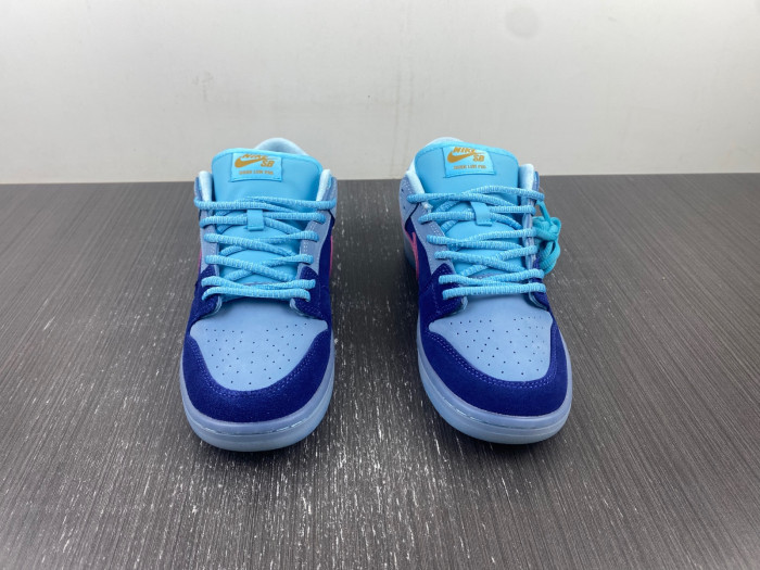 Nike SB Dunk Low Run The Jewels - DO9404-400