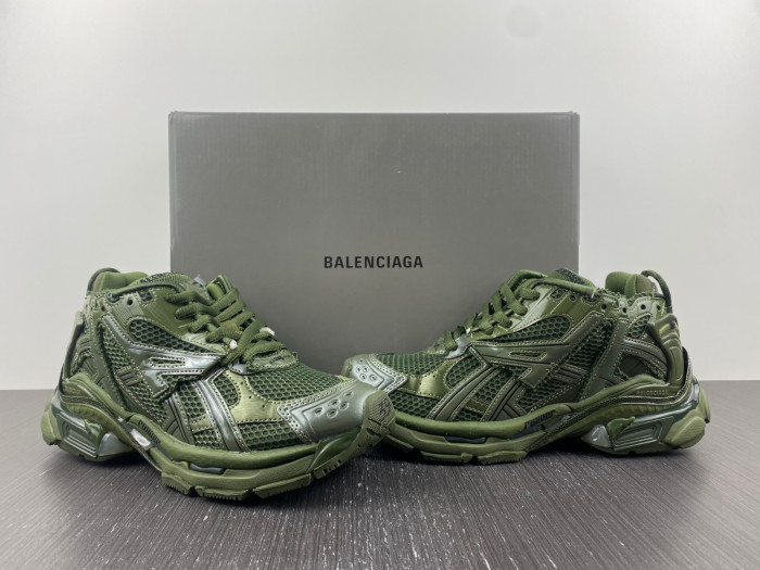 BALCIA RUNNER SNEAKER