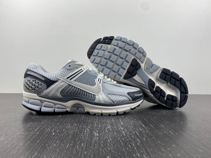 Nike Zoom Vomero 5 Wolf Grey Cool Grey FD9919-001