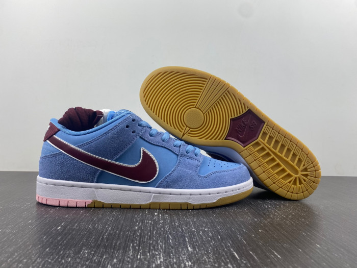 Nike SB Dunk Low Phillies DQ4040-400