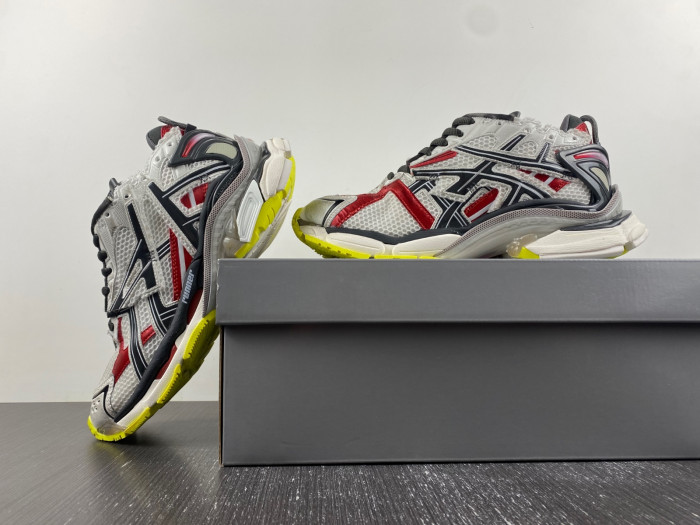 BALCIA RUNNER SNEAKER