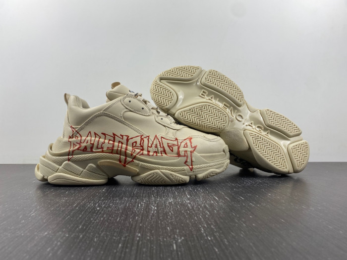 BALCIA TRIPLE S SNEAKER