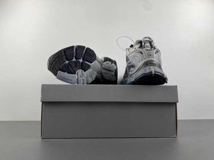 BALCIA RUNNER SNEAKER