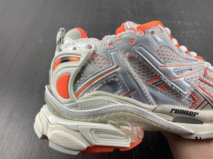 BALCIA RUNNER SNEAKER