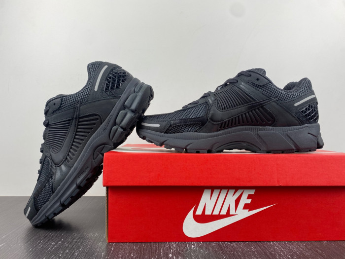 Nike Zoom Vomero 5 SP Anthracite Men