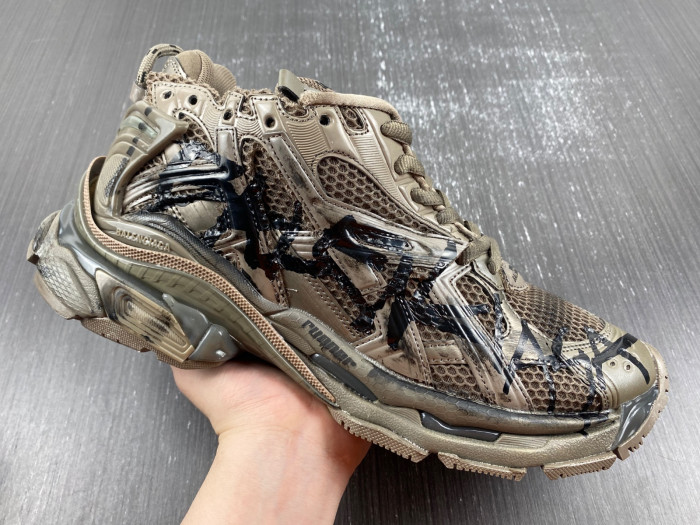 BALCIA RUNNER SNEAKER