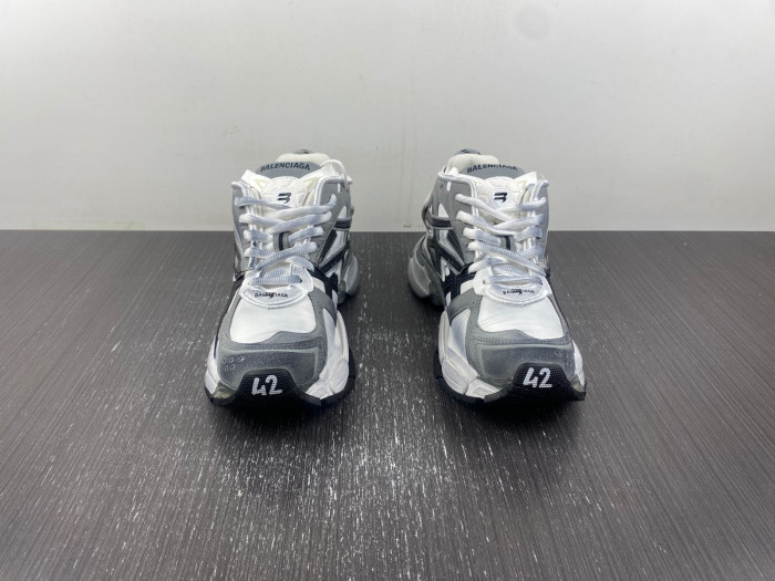 BALCIA RUNNER SNEAKER