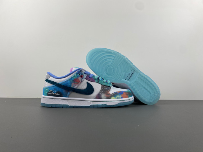 Futura Laboratories x Nike SB Dunk Low Bleached Aqua HF6061-400