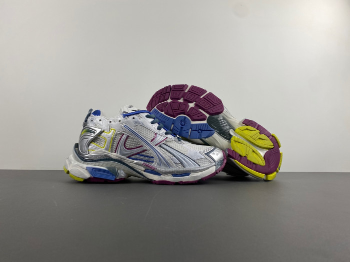 BALCIA RUNNER SNEAKER