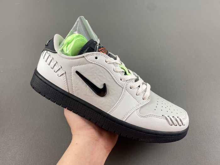 (WMNS) Air Jordan 1 MM Low 