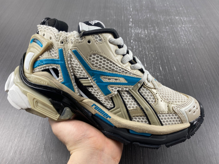 BALCIA RUNNER SNEAKER