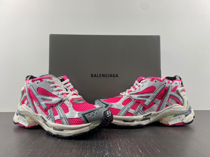BALCIA RUNNER SNEAKER