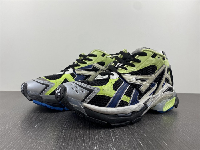 BALCIA RUNNER SNEAKER