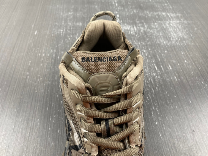 BALCIA RUNNER SNEAKER