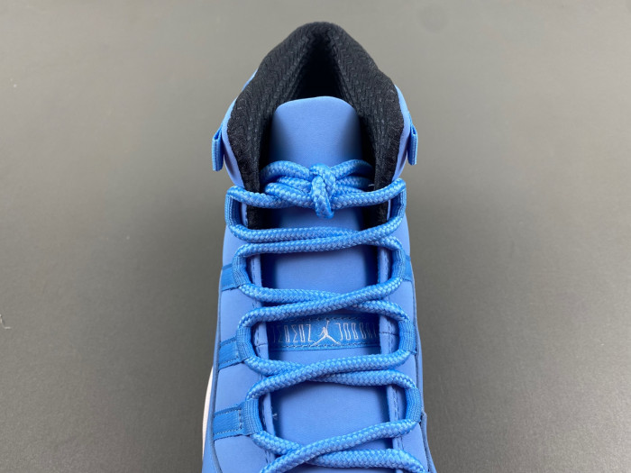 Air Jordan “Ultimate Gift of Flight” Pack 717602-900