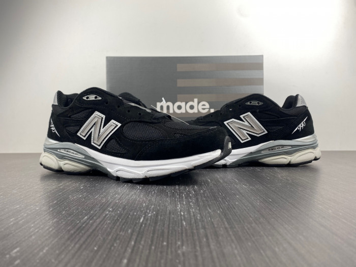 New Balance 990v3 MiUSA Black White Men