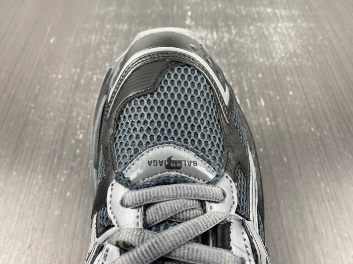 BALCIA RUNNER SNEAKER