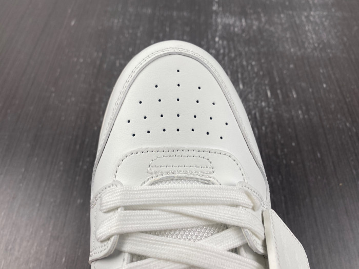 OFW C/O VIRGIL ABLOH Out Of Office OOO Low Tops