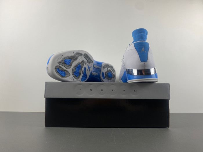 Air Jordan 17 Low University Blue UNC FJ0395-101