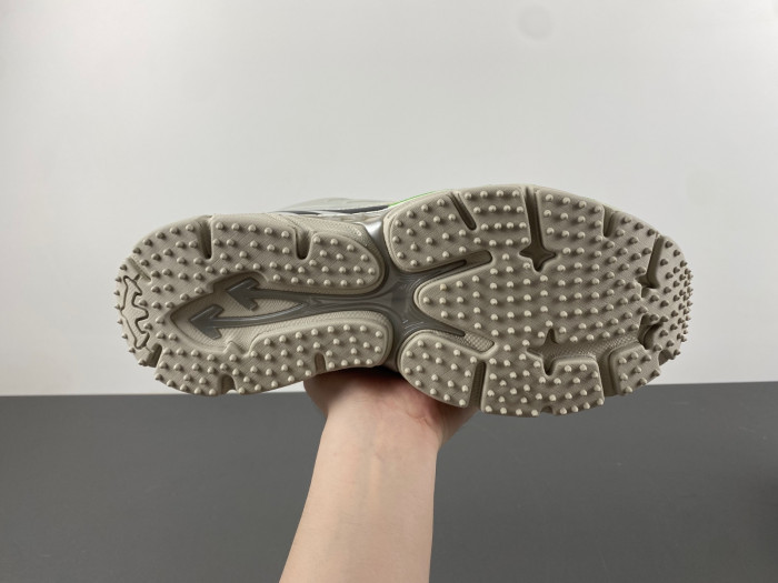 OFF-WHITE BE RIGHT BACK