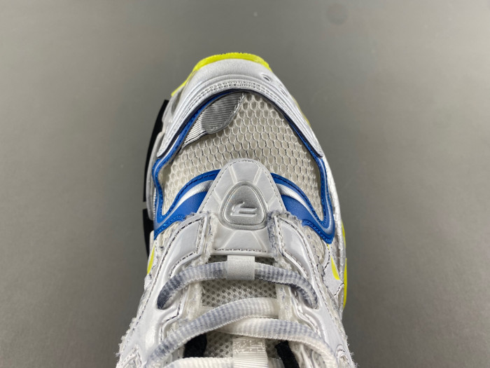 BALCIA RUNNER SNEAKER