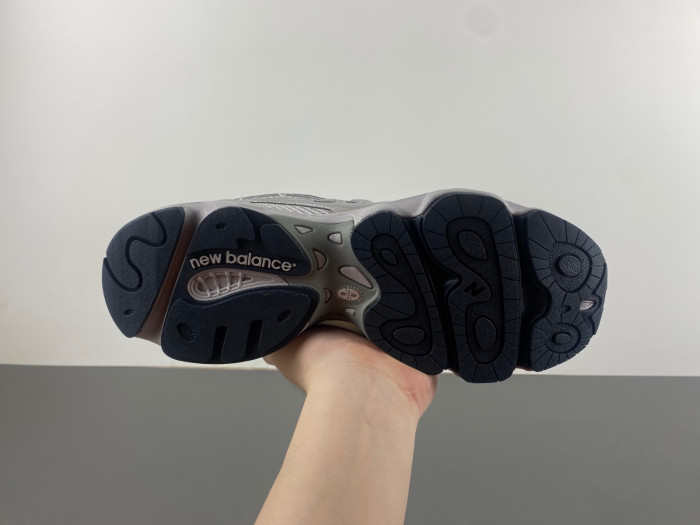 New Balance 1000 