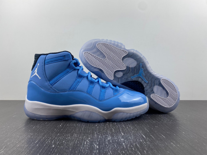Air Jordan 11 Ultimate Gift Of Flight "Pantone" 717602 900