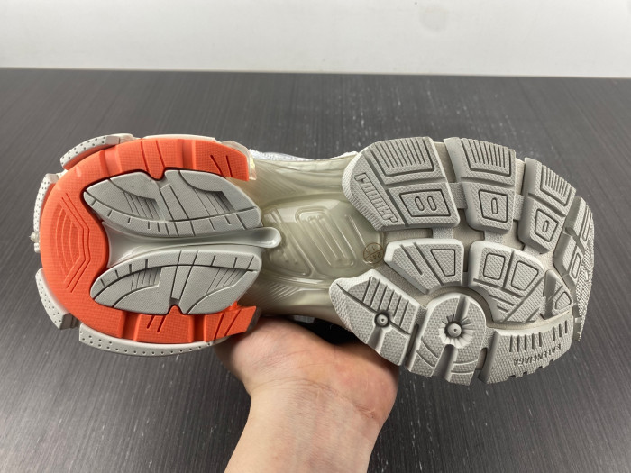 BALCIA RUNNER SNEAKER