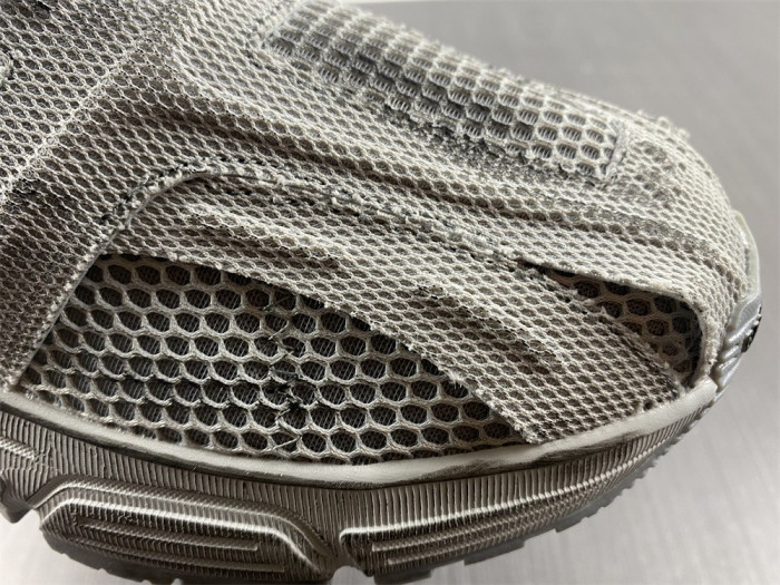 BALCIA PHANTOM SNEAKER