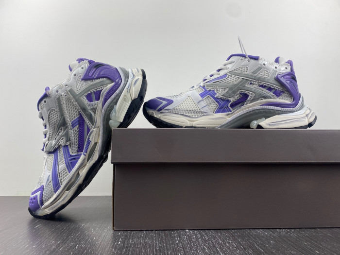 BALCIA RUNNER SNEAKER