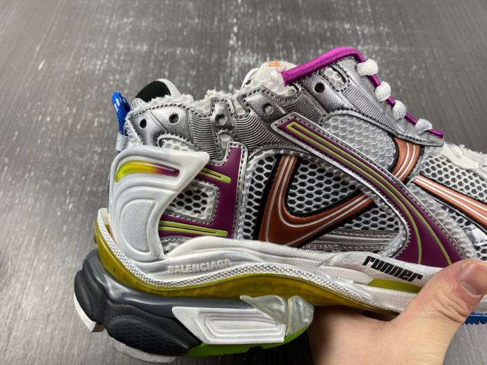 BALCIA RUNNER SNEAKER