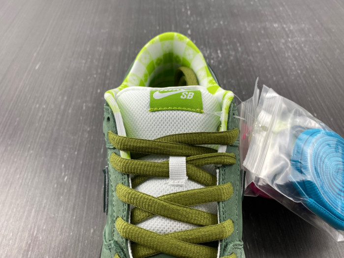 Concepts x Nike SB Dunk Low GREEN LOBSTER BV1310-337
