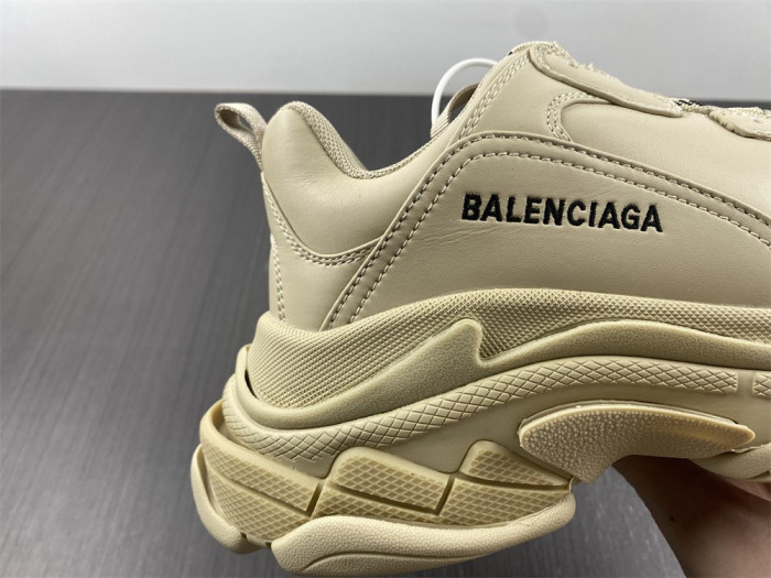 BALCIA Triple S Sneaker
