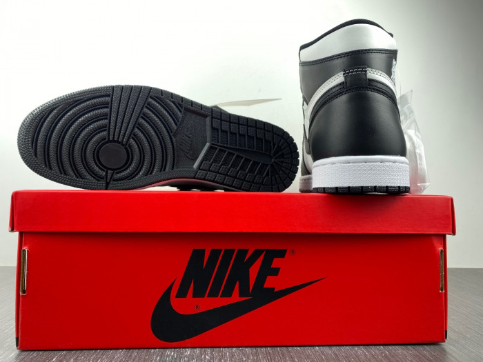 Air Jordan 1 Retro High 85 Black White BQ4422-001