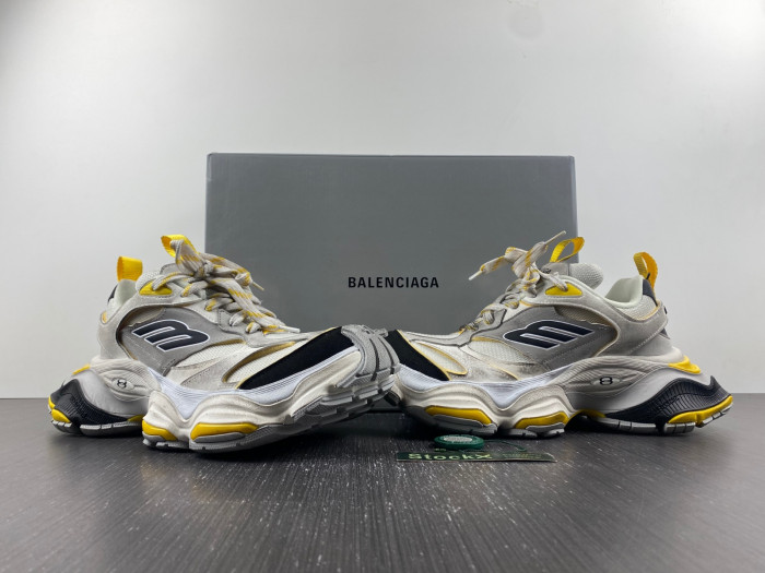 BALCIA RUNNER SNEAKER