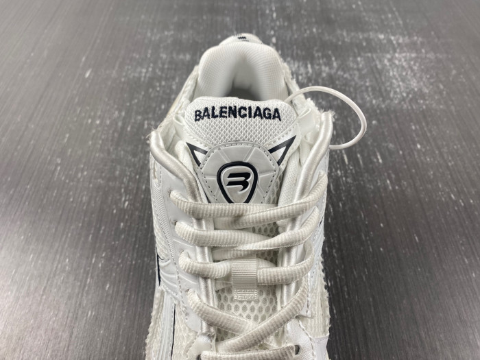 BALCIA RUNNER SNEAKER