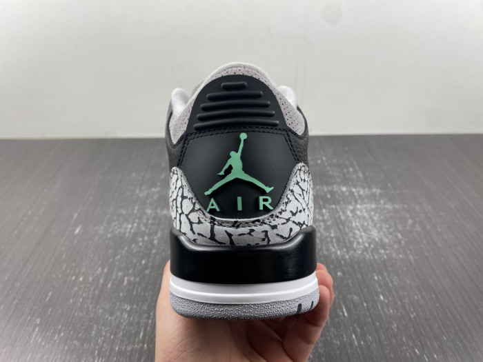 Air Jordan 3 "Black/Green Glow" CT8532-031