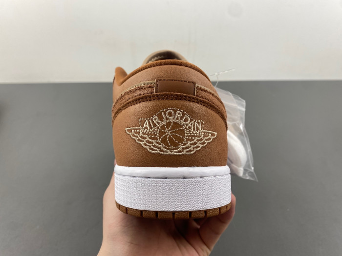 Air Jordan 1 Low SE Legend Coffee (Women