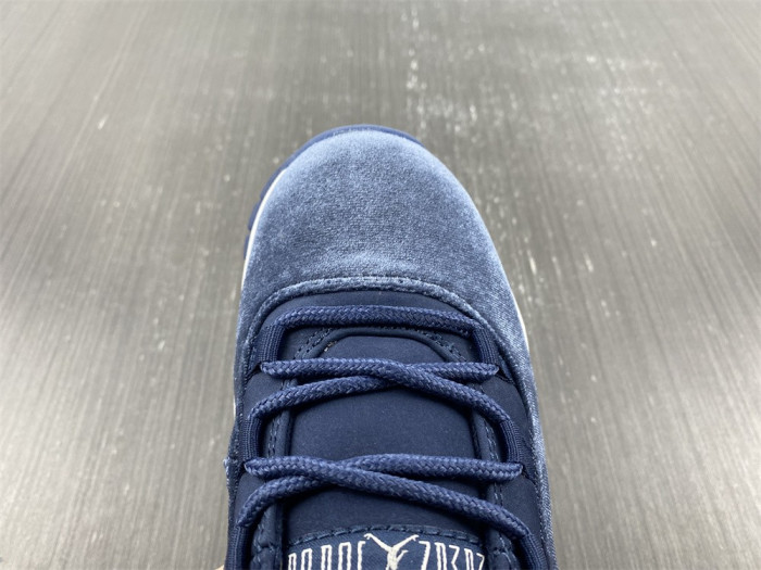 Air Jordan 11 Velvet “Midnight Navy” AR0715-441